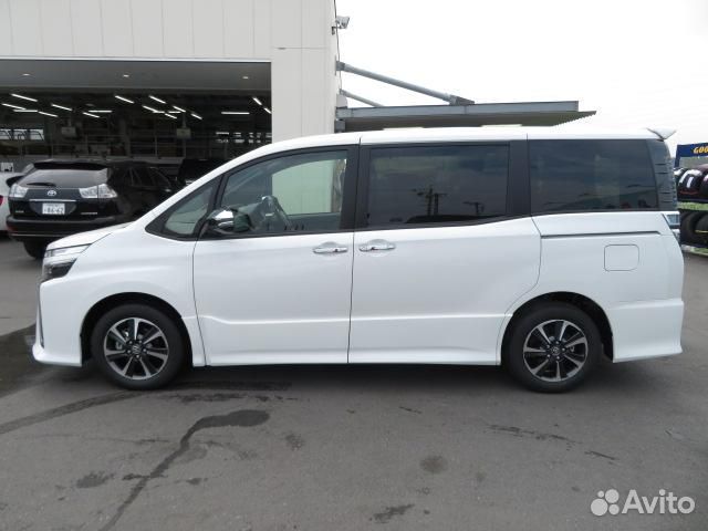 Toyota Voxy 2.0 CVT, 2019, 6 000 км