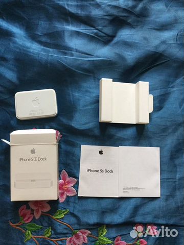 Док-станция iPhone 5/5s/SE оригинальная Док-станция iPhone 5/5s/SE оригинальная