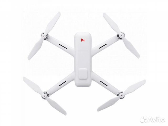 Квадрокоптер Xiaomi Fimi A3 на бульваре)