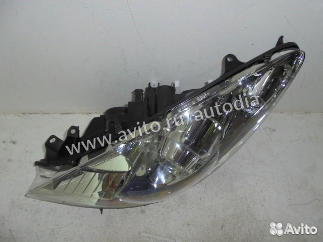 Фара левая Peugeot 307 Фара левая Peugeot 307