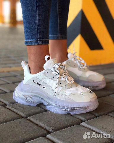 Кроссовки Balenciaga B1050163 Кроссовки Balenciaga B1050163