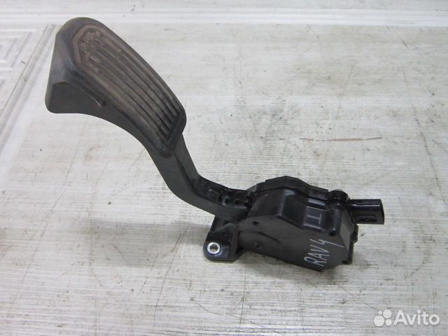Педаль газа Toyota RAV 4 CA40 XA40 с 2013 г