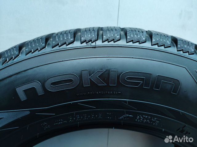 Nokian Hakkapeliitta R2 SUV 285/60/18 2шт Nokian Hakkapeliitta R2 SUV 285/60/18 2шт