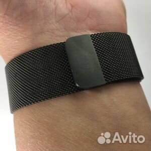 44mm space black milanese loop
