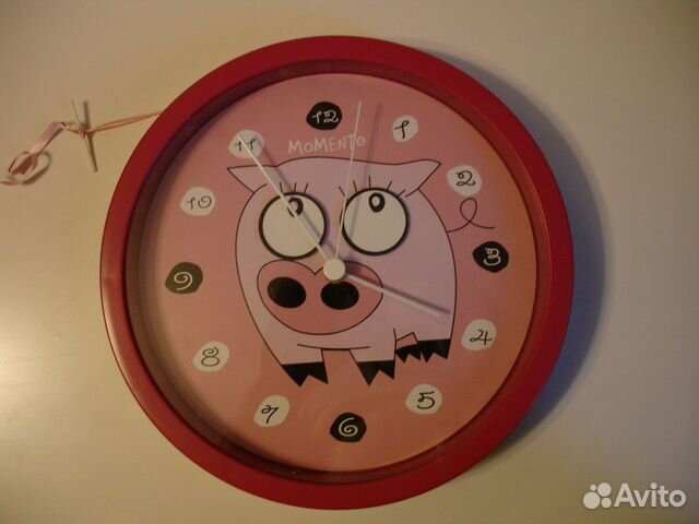 Смешные настенные часы, возможно детские