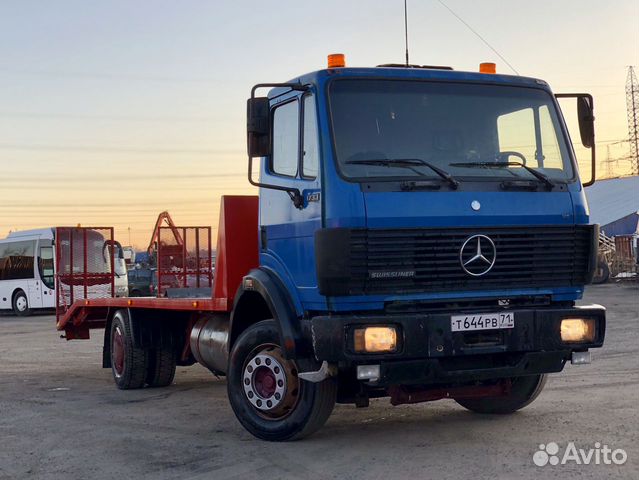 Эвакуатор грузовой Mercedes 1733 340лс