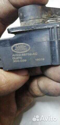 Датчик высоты подвески land rover AH225B732AC