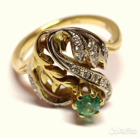 Золотое кольцо 750 пробы с изумрудом, бриллиантами Золотое кольцо 750 пробы с изумрудом, бриллиантами