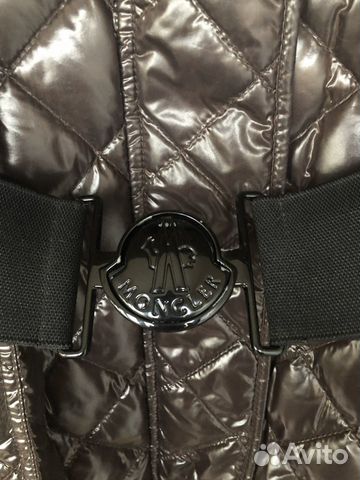 Moncler Пальто пуховое р.48-50 Moncler Пальто пуховое р.48-50