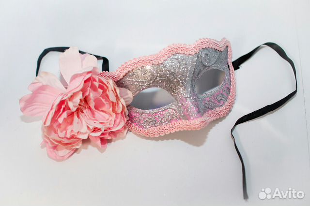 Маска женская карнавальные венецианская новая