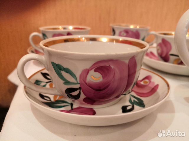 Сервиз чайный с розами СССР на 6 персон Сервиз чайный с розами СССР на 6 персон