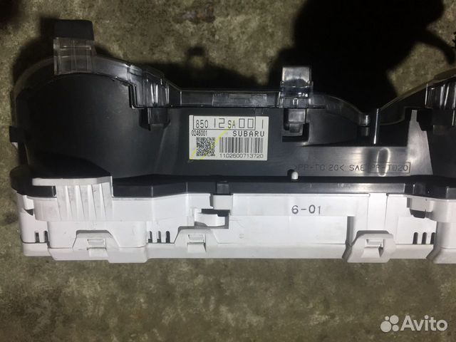 Панель (щиток ) приборов Subaru Forester SG5 MT Панель (щиток ) приборов Subaru Forester SG5 MT
