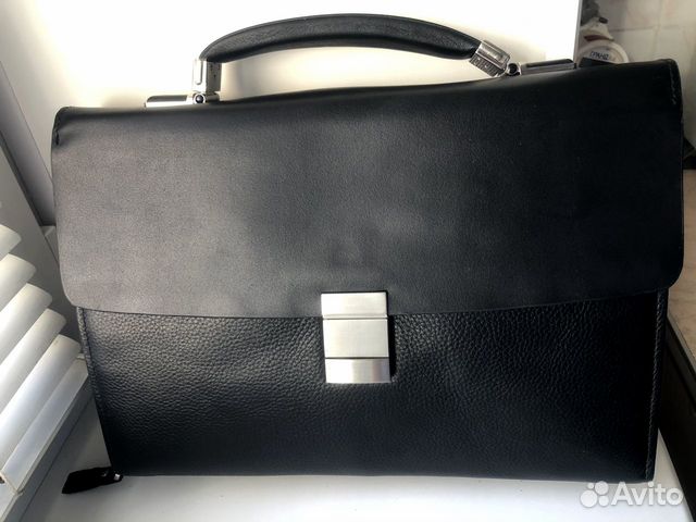 Портфель новый кожаный Портфель новый кожаный