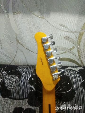 Электрогитара