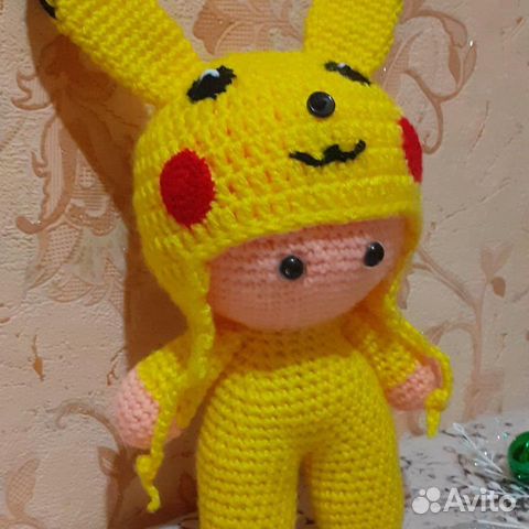 Вязаная Игрушка Йо-Йо в костюме пикачу Вязаная Игрушка Йо-Йо в костюме пикачу