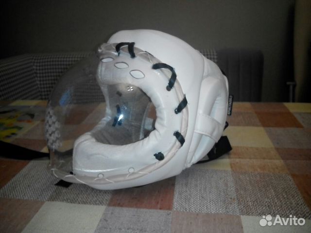 Шлем для единоборств