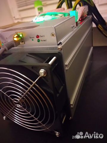Antminer s9j 14.5 с обп APW3++ б.у оригинал Antminer s9j 14.5 с обп APW3++ б.у оригинал
