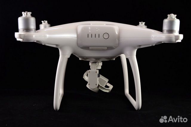 Квадрокоптер DJI Phantom 4 Квадрокоптер DJI Phantom 4