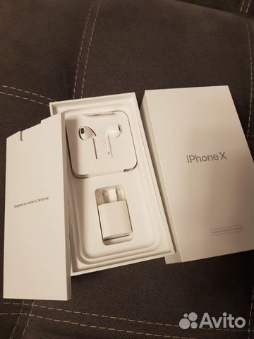 Телефон iPhone X 64GB Телефон iPhone X 64GB