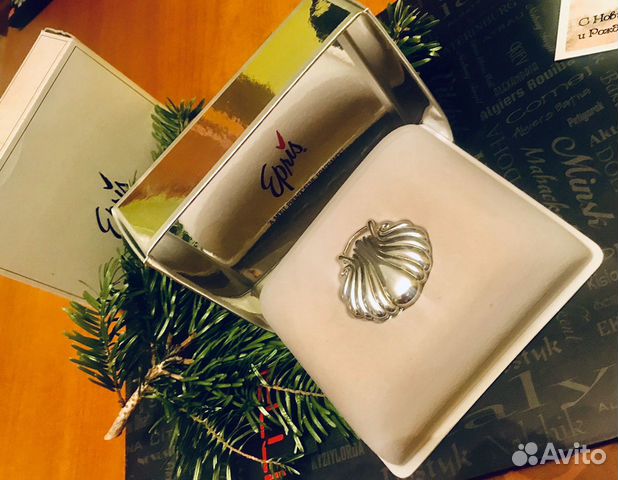 Винтаж.Раритет.Духи-кулон«Epris Silver»Max Factor Винтаж.Раритет.Духи-кулон«Epris Silver»Max Factor