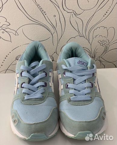 Кроссовки женские asics Кроссовки женские asics