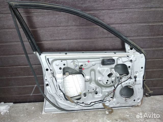 Дверь перед левая Nissan Wingroad WFY11 1998-2003 Дверь перед левая Nissan Wingroad WFY11 1998-2003