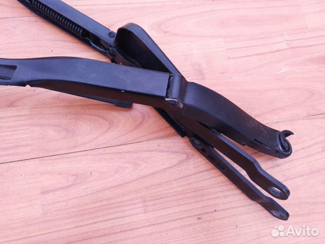 Поводок стеклоочистителя Mercedes 166 292