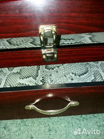 Деревянный сундучок