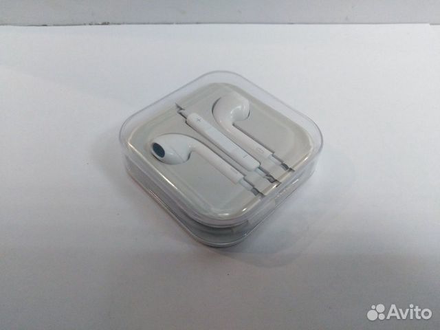 Наушники Apple EarPods (3.5 мм) Наушники Apple EarPods (3.5 мм)