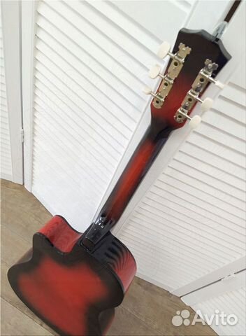 Гитара новая