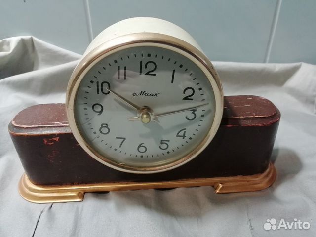 Часы настольные