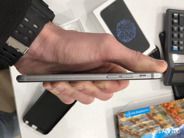 Телефон iPhone Телефон iPhone