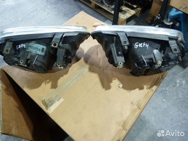 Фара левая,правая Volkswagen Golf 4 1997-2003 Фара левая,правая Volkswagen Golf 4 1997-2003