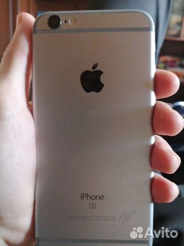 Телефон iPhone