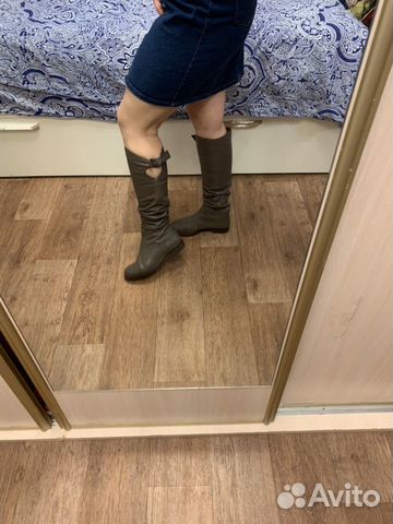 Новые кожаные сапоги