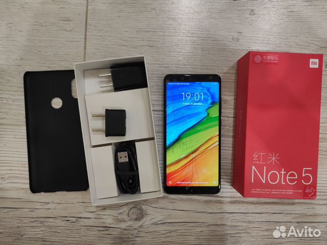Телефон Xiaomi Redmi Note 5 Телефон Xiaomi Redmi Note 5