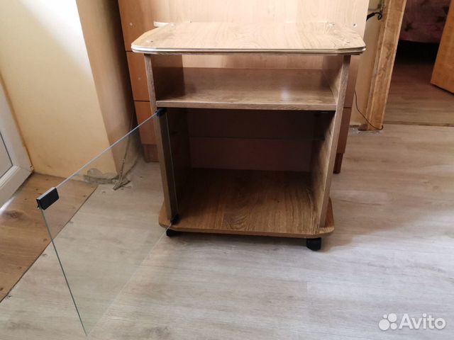 Тумба-стол для телевизора