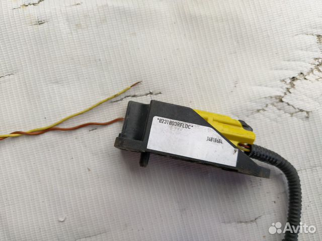 Датчик удара air bag Volkswagen Jetta Golf 4 Датчик удара air bag Volkswagen Jetta Golf 4