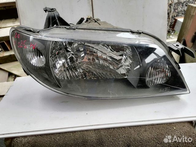 Фара правая мазда 323 bj,mazda familia bj 2001г Фара правая мазда 323 bj,mazda familia bj 2001г