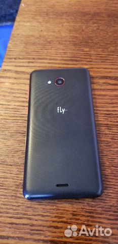 Телефон fly