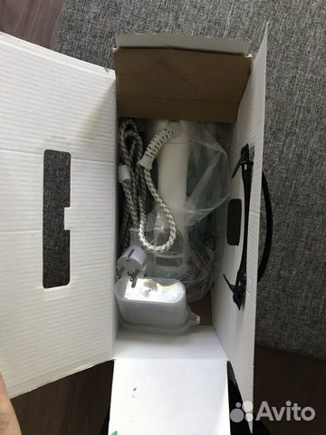 Утюг новый Redmond RI-C256