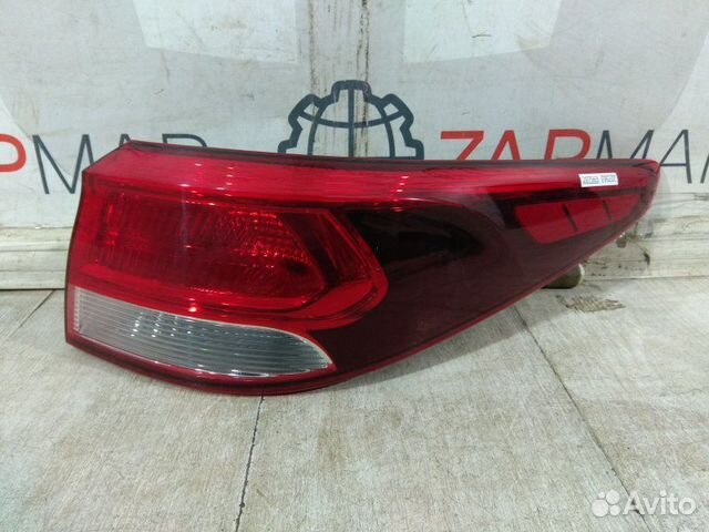Фонарь правый внешний Kia Rio FB