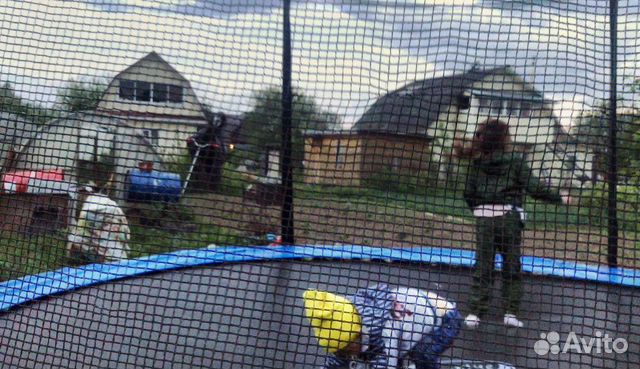 Батут с защитной сеткой Батут с защитной сеткой