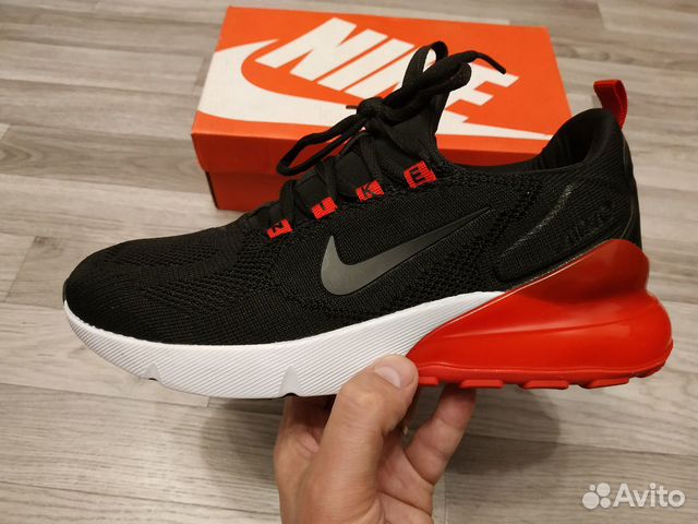 Кроссовки Nike Air Max 270 Кроссовки Nike Air Max 270