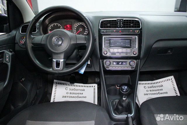 Volkswagen Polo 1.6 МТ, 2014, 77 000 км Volkswagen Polo 1.6 МТ, 2014, 77 000 км