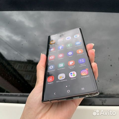 Телефон Samsung Galaxy Note 10 Телефон Samsung Galaxy Note 10
