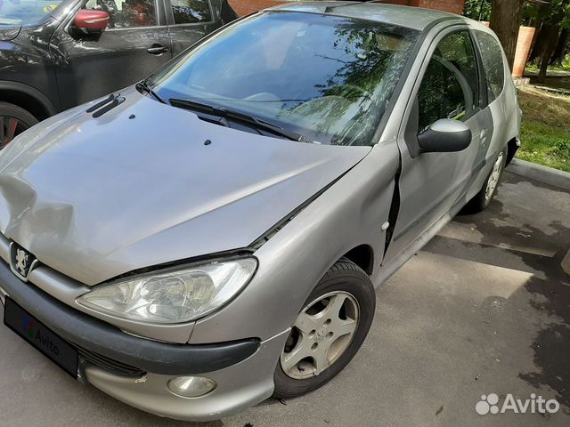 Peugeot 206 1.1 МТ, 2002, битый, 217 500 км