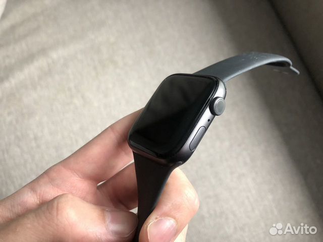 Apple Watch Series 5 44mm (рст, на iCloud) Apple Watch Series 5 44mm (рст, на iCloud)