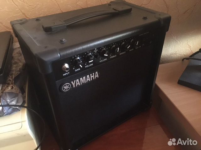 Комбоусилитель (комбик) Yamaha GA15II Комбоусилитель (комбик) Yamaha GA15II