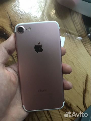 Телефон iPhone 7 32GB розовый Телефон iPhone 7 32GB розовый
